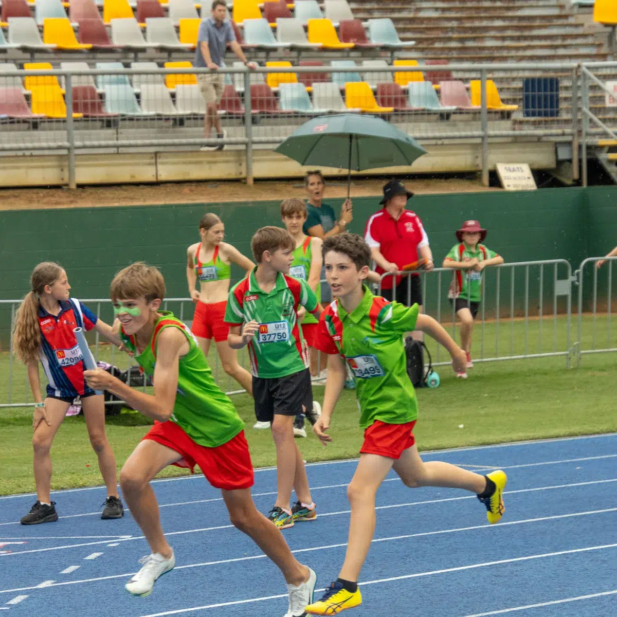 junior-boys-relay-race junior-boys-relay-race